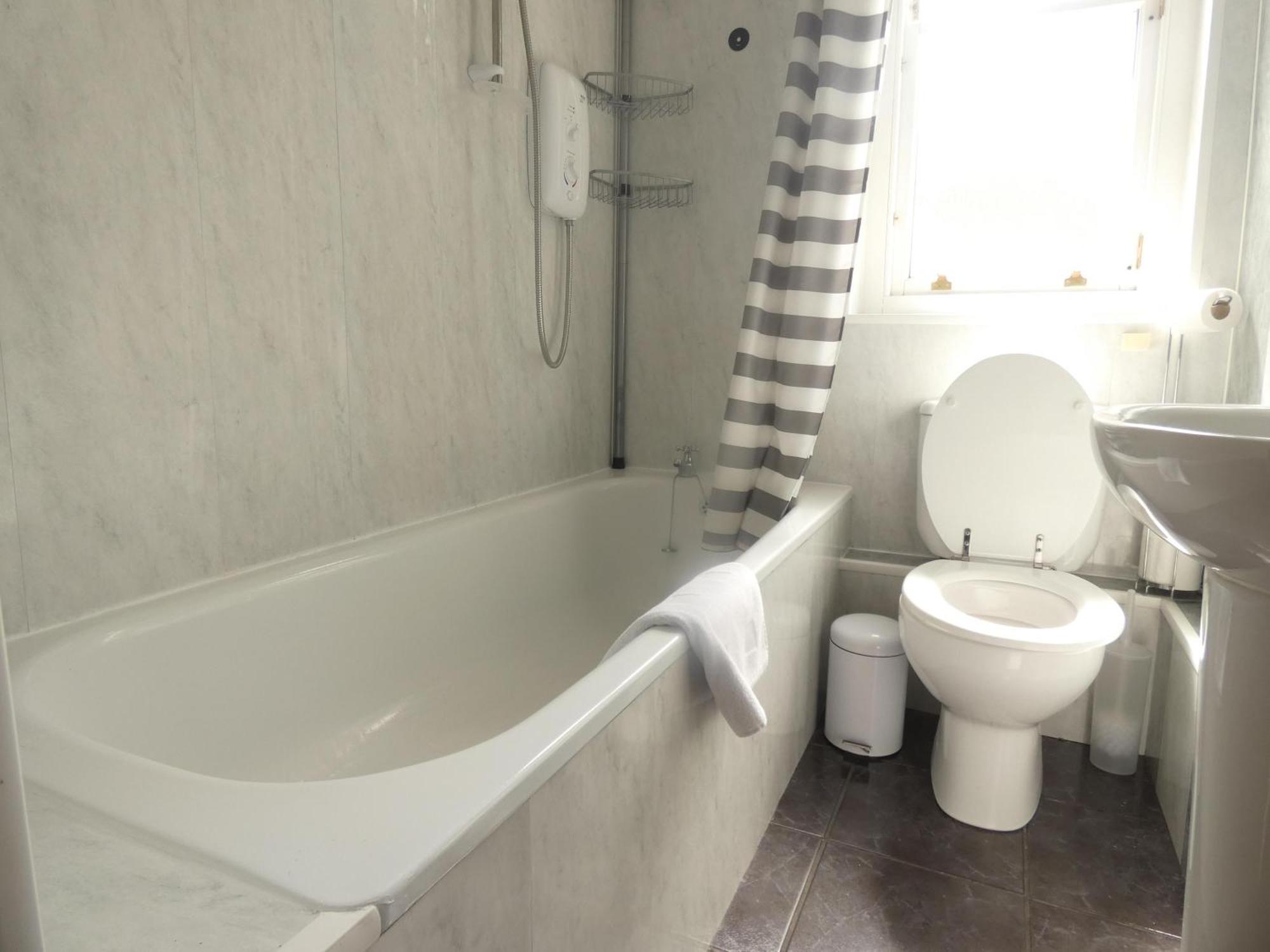 Central 2-Bed Flat In เอดินบะระ ภายนอก รูปภาพ
